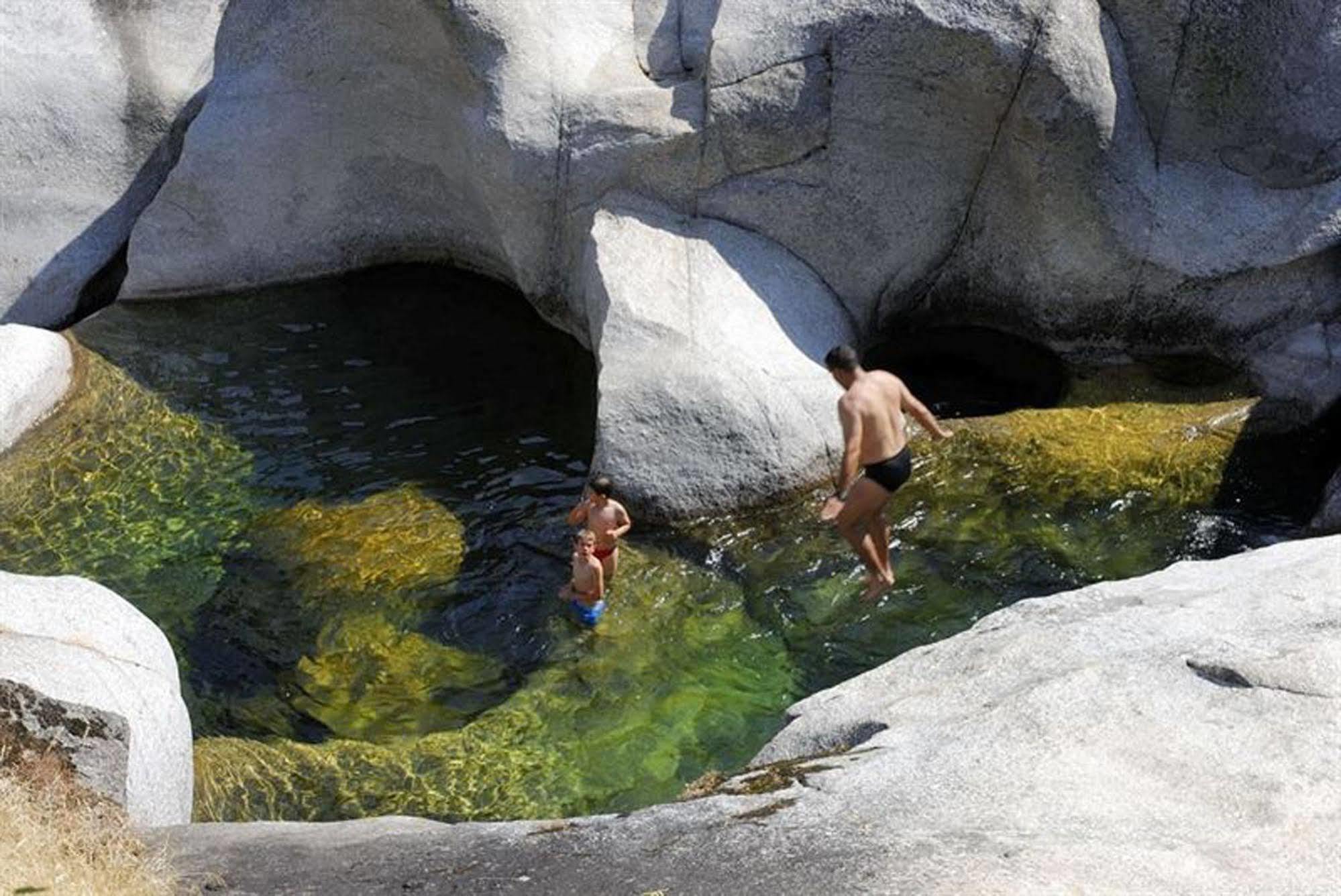 Apartamentos Valle Del Jerte El Huerto Del Cura Cabezuela Del Valle Buitenkant foto
